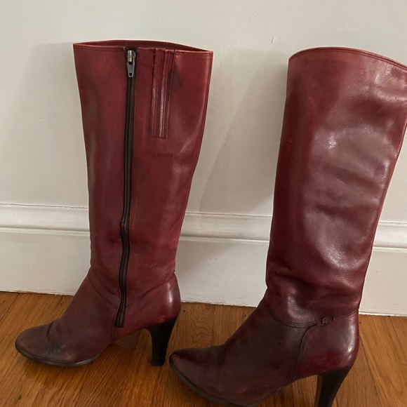 Etienne Aigner Heel Boots - Picture 4 of 8